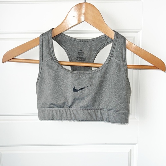 Nike Gray Sport Bra Size XS - Picture 1 of 4